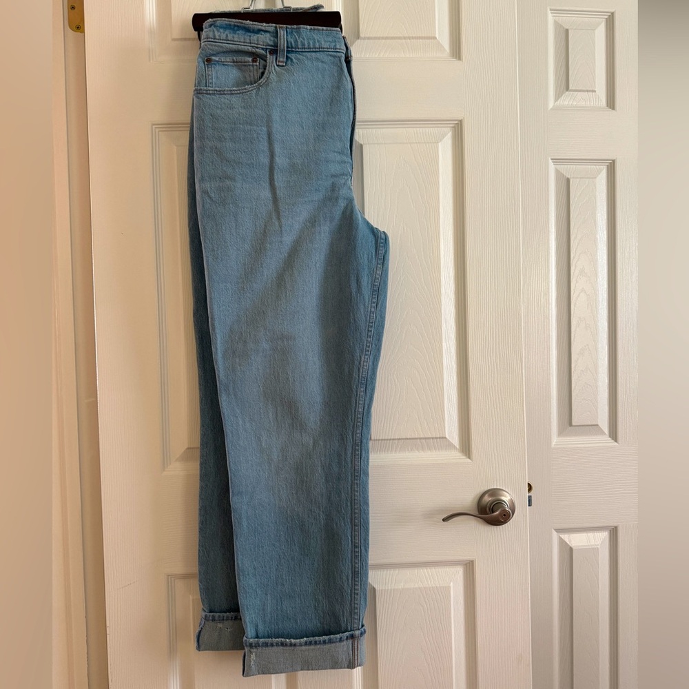 Abercrombie Curve Love Ultra High Rise 90s Straight Jeans